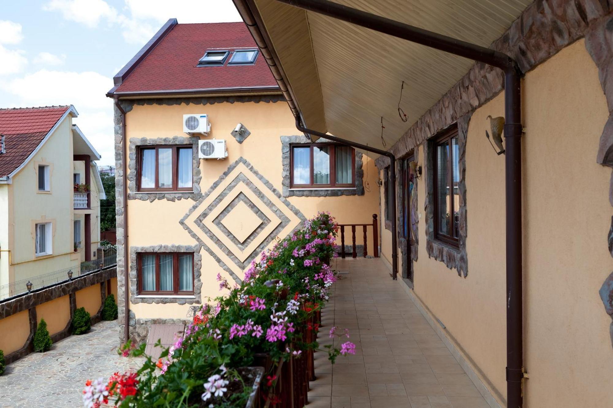 Hotel Aramia Satu Mare Exterior foto